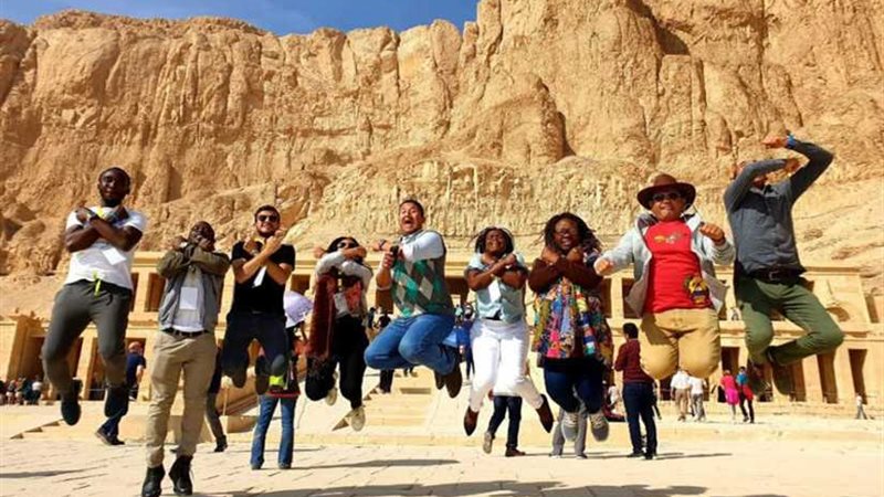 حتشبسوت تستقبل الوفود