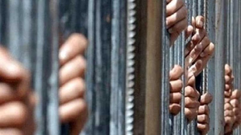 حبس شقيقين استخرجا