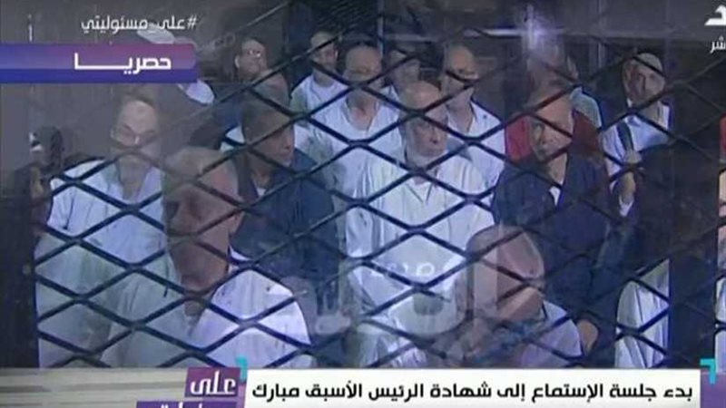 بدء محاكمة مرسي وآخرين