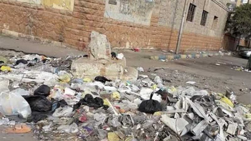 محاولات لإنقاذ مبنى