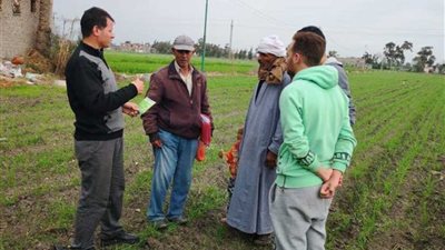 وفد تعزيز الأمن الغذائي العربي يزور البحيرة