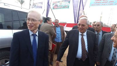 السفير الياباني يتفقد المدرسة اليابانية بميت غمر