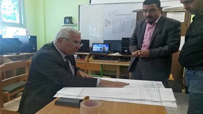 مدير تعليم البحيرة يتفقد لجان الامتحانات 