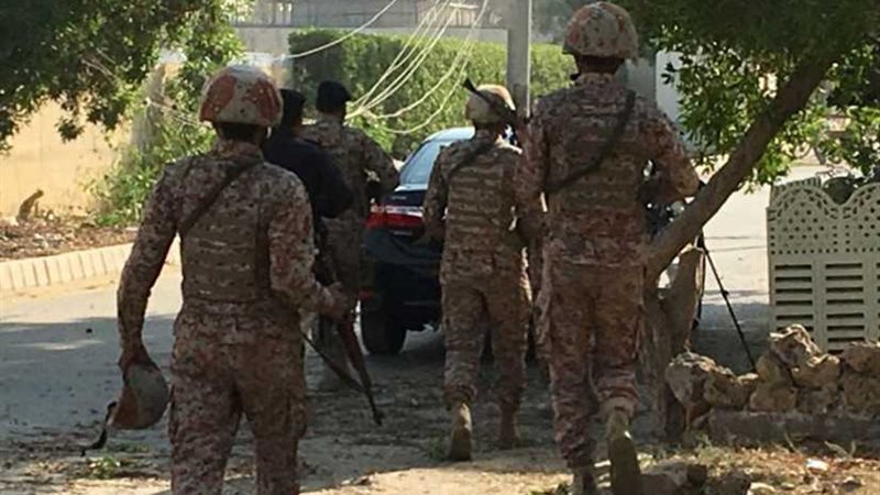 مقتل شرطي وإصابة