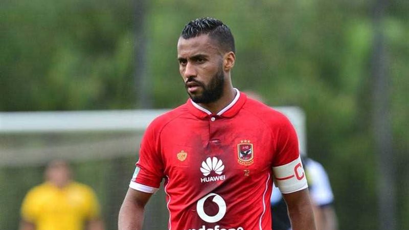 حسام عاشور يكتفي