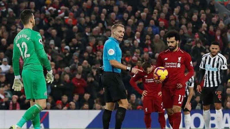 «صلاح» يُسجل ويصنع