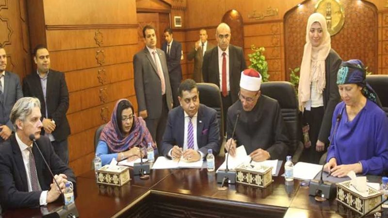 1100 ملتحق بأنشطة