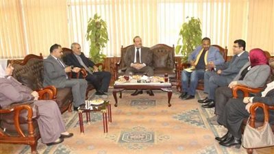 رئيس جامعة طنطا يستقبل فريق دعم الجودة بالتعليم العالي