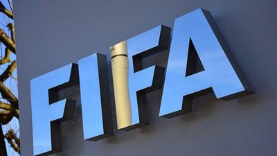 الفيفا يعتمد القائمة الدولية للحكام المصريين في العام الجديد