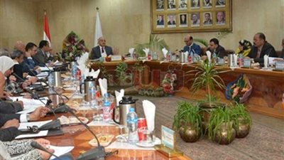 مجلس جامعة أسيوط يوافق على تعيين 4 أساتذة جدد