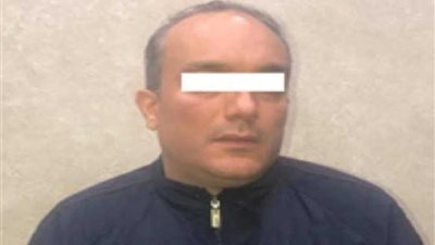 قاتل زوجته وأولاده يرشد عن الأدوات المستخدمة في ارتكاب جريمته (صور)