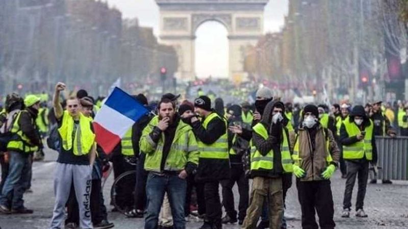 حركة السترات الصفراء