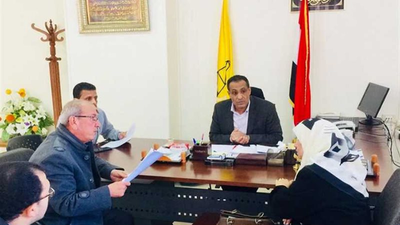 فحص 4356 شخصًا في