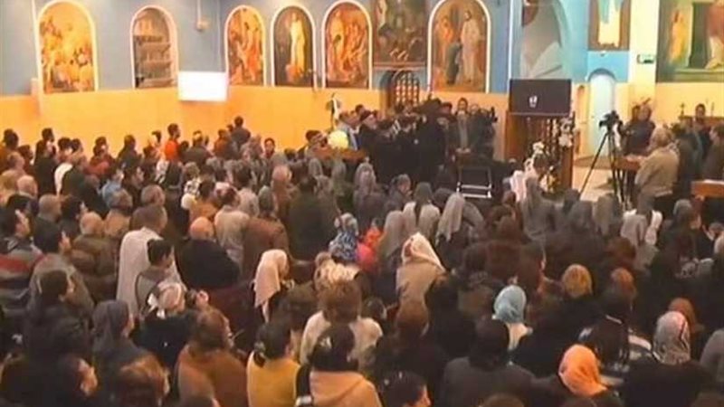 أسيوط .. آلاف الأقباط