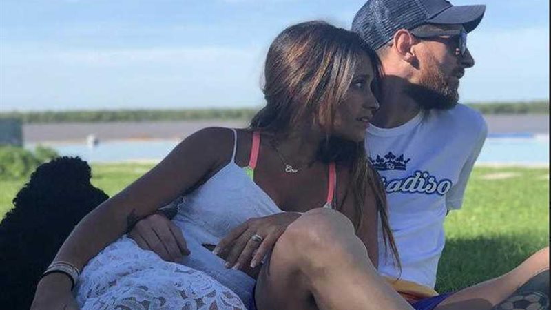 ليونيل ميسي يمتص