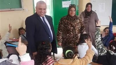 وكيل تعليم الدقهلية يتفقد لجان الامتحانات بالمنصورة