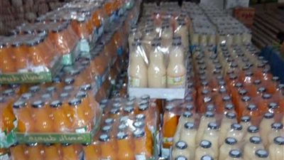 ضبط 5262 زجاجة عصير منتهية الصلاحية بأسيوط.. صور