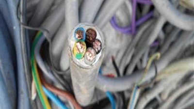 ضبط 10 أطنان أسلاك 