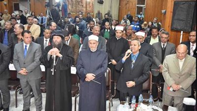 محافظ أسيوط يشهد الصلاة والدعاء من أجل السلام بعنوان 