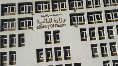 المالية ..لاصحة لزيادة تعريفة الجمارك على مستلزمات الصناعة المحلية للسيارات