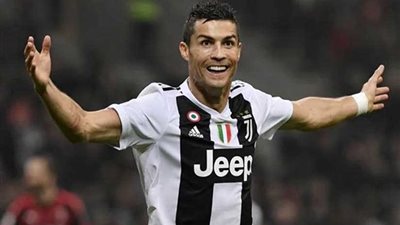 طموحات كريستيانو رونالدو تتصدر عناوين الصحف الإيطالية