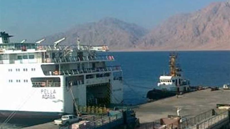 إغلاق موانئ السويس