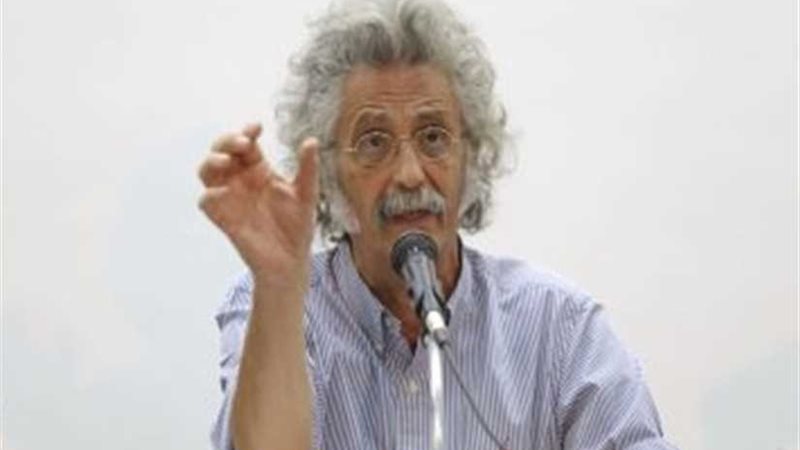 الصالون الثقافي بالأطباء