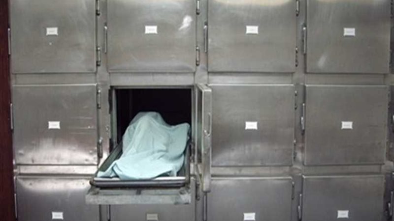 شاب يقتل زوجته لوجود