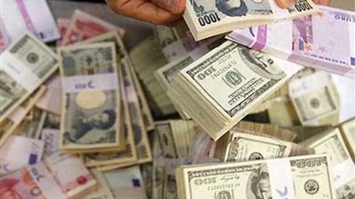 تعرف على سعر الدولار والعملات العربية والأجنبية اليوم