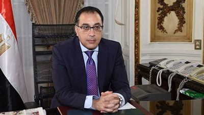 رئيس الوزراء يهنئ أبناء مصر المسيحيين بعيد الميلاد المجيد