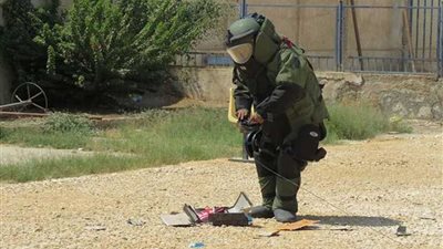 ضباط مفرقعات على درب الشهادة