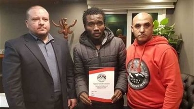 رسميا سعيد وسنبوري يوقع للمصري لثلاثة مواسم ونصف