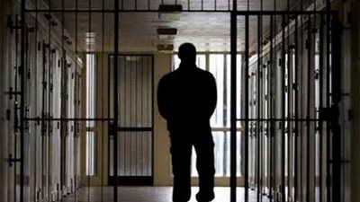 سجين أمريكي ينتحر داخل زنزانته