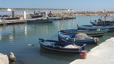 استمرار إغلاق ميناء البرلس لسوء الأحوال الجوية