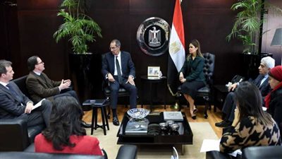 وزيرا الاستثمار والاتصالات يتفقان على 