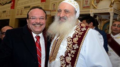 رئيس جامعة طنطا يهنئ اﻷخوة اﻷقباط بعيد الميلاد المجيد