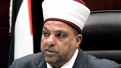 وزير الأوقاف الفلسطيني يندد بالاقتحامات 