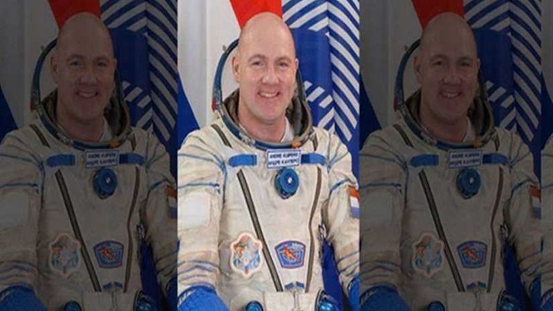 اتصال من الفضاء يثير