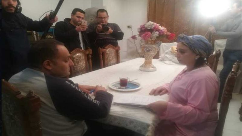 الزوجة الأولى لمواجهة