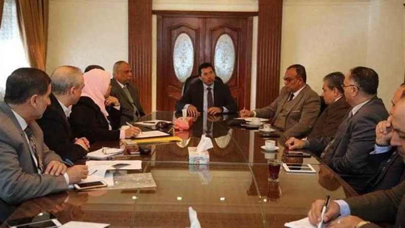 وزير الشباب والرياضة