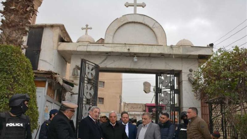 محافظ الدقهلية ومدير