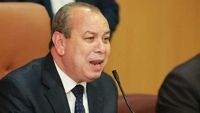 محافظ كفر الشيخ يهنئ