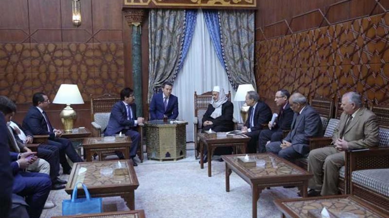 شيخ الأزهر يستقبل