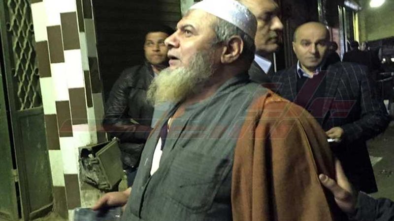 إمام مسجد ينقذ أقباط