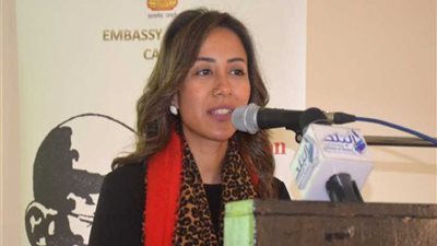 تكريم هندي لمطربة مصرية