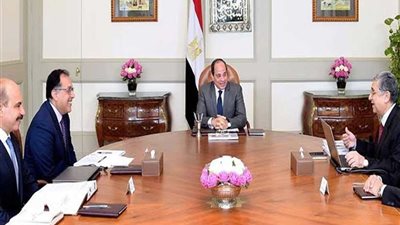 الرئيس السيسي يوجه بالانتهاء من تنفيذ المشروعات الجديدة للطاقة الكهربائية وفقا لأعلى المعايير