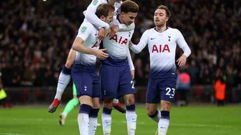 تأهل توتنهام لنهائي