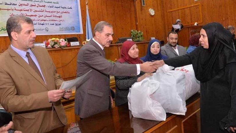 بطاطين وشهادات أمان..