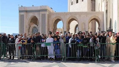 الجماهير المغربية تفاجئ لاعبي الزمالك بعد صلاة الجمعة