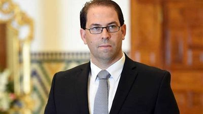 رئيس وزراء تونس يوجه حكومته لمواجهة آثار سقوط الثلوج في البلاد